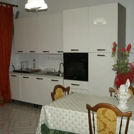 Casa Vacanze Pina * Torre Lapillo