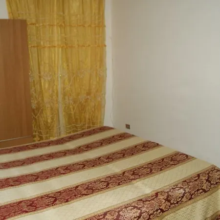 Casa Vacanze Pina بيت للعطل توري لابيلو